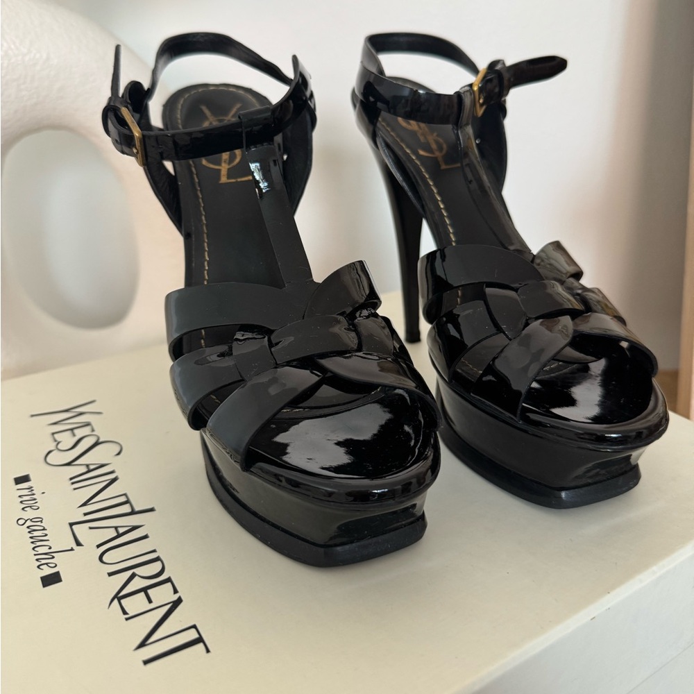 Yves Saint Laurent Glossy Black Strappy Sandals